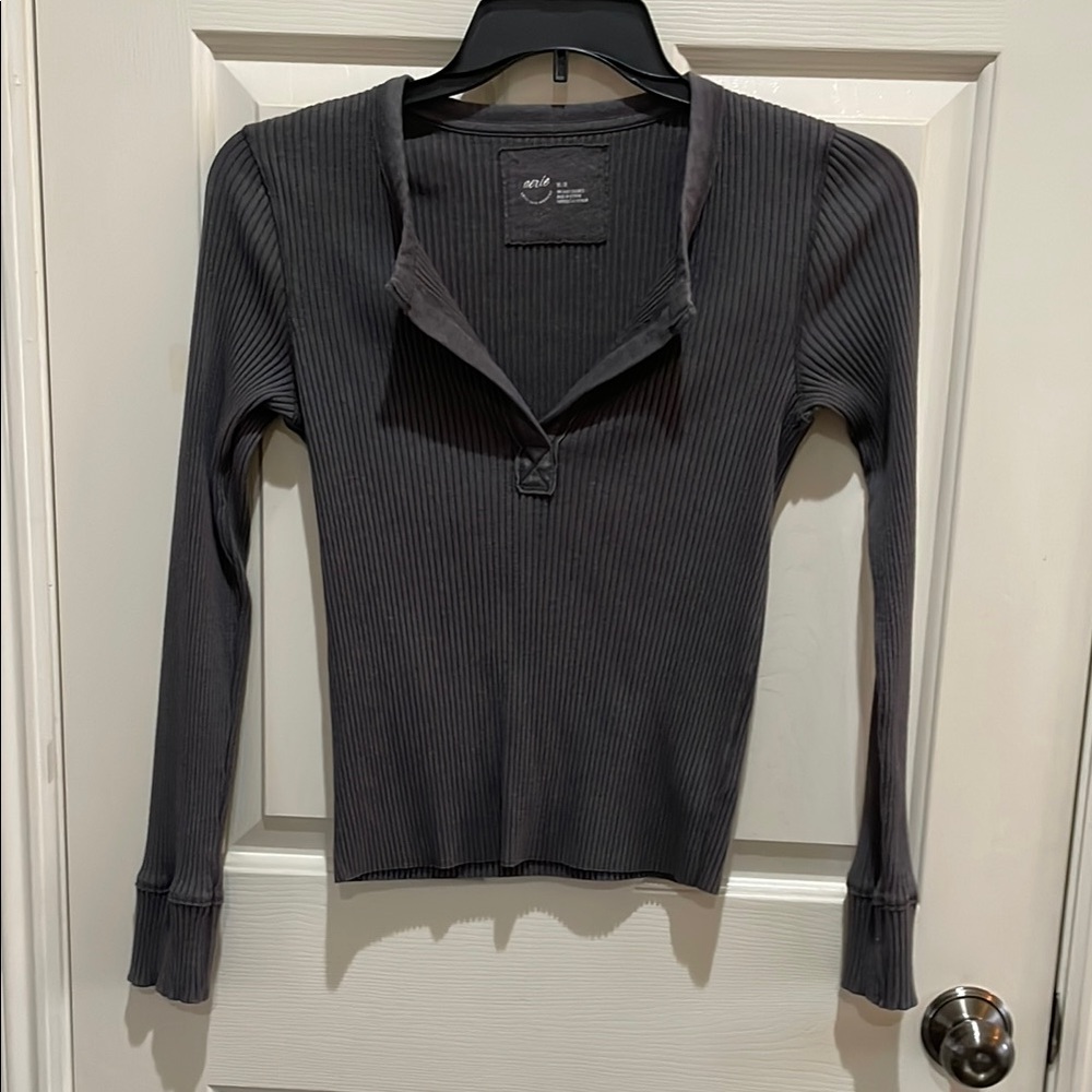 Women's Gray Long Sleeve Top